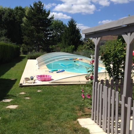 Studio Avec Piscine Privee Jardin Clos Et Wifi A Saint Jean D'Angely Luaran gambar